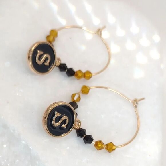 Initial Charm Earrings Black and Gold - Picture 11 of 16